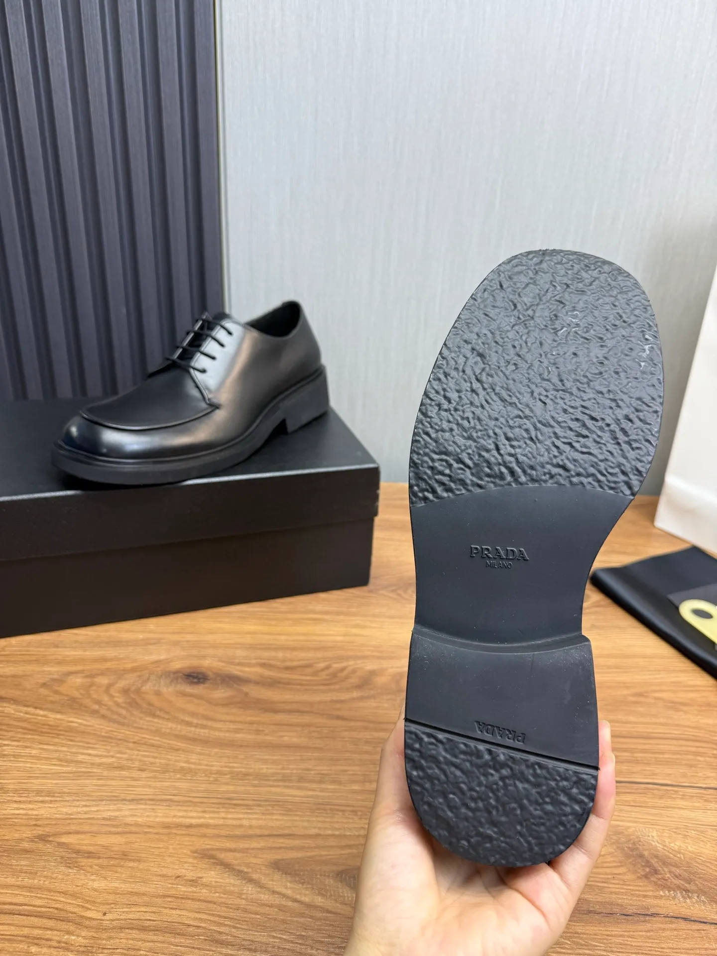 Men's shoes 💰840💰 [PRADA] New models synchronized with the official website, high-quality shipments ✔️Hot-sellers🔥 Original cowhide. Open edge beaded cowhide + cowhide lining, 1🆚1 replica, original lightweight foam outsole, 38-45 (men's 38.45 custom-made, non-refundable)